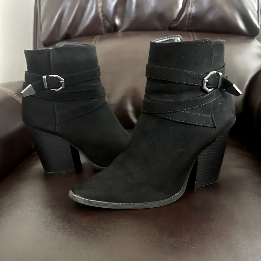Western 3in pointed toe booties